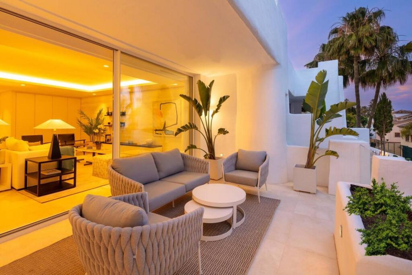 Drago 32 - Stunning Duplex In Puente Apartment