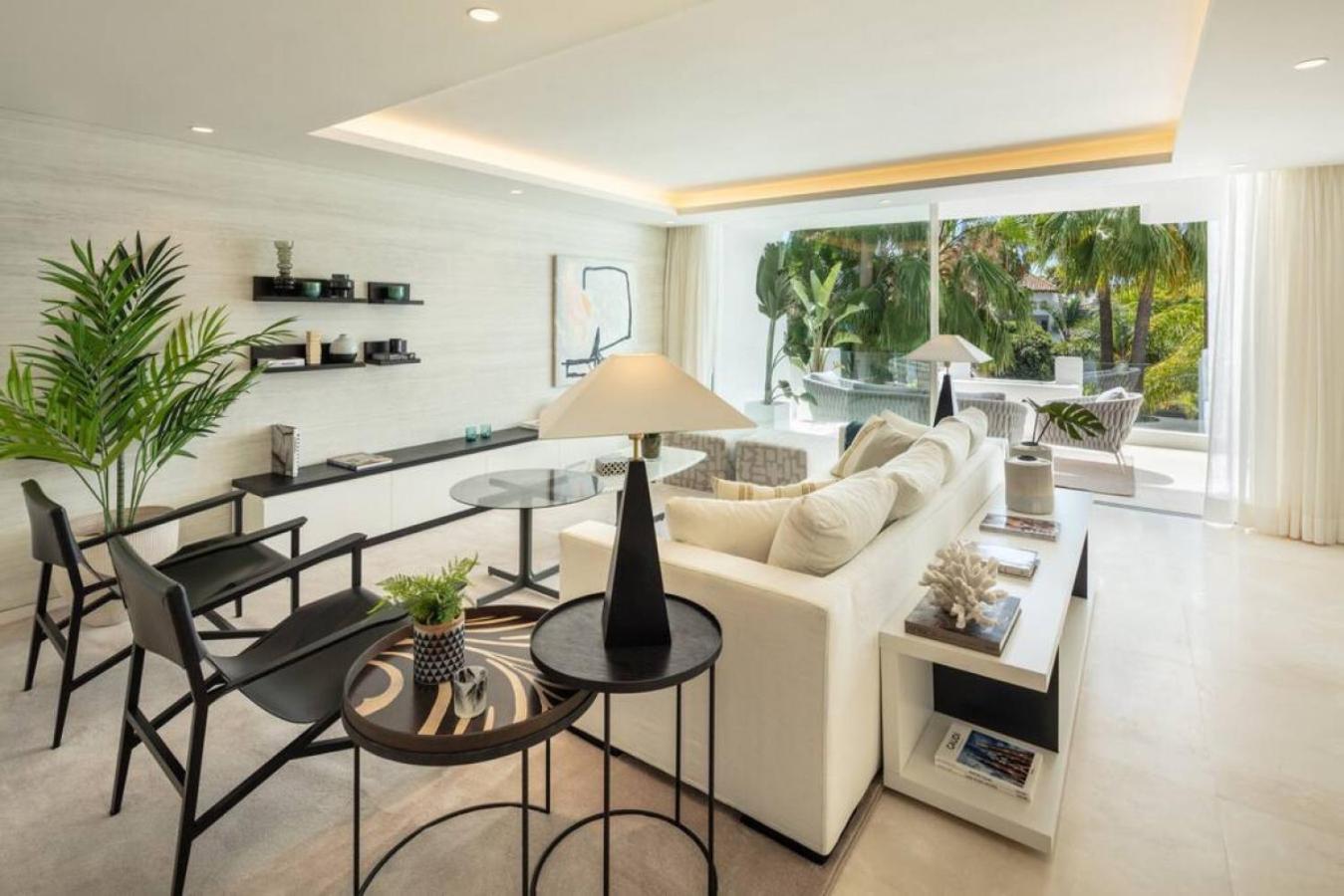 Drago 32 - Stunning Duplex In Puente Apartment *